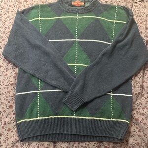Classic Women's Crewneck Sweater in Gray and Green